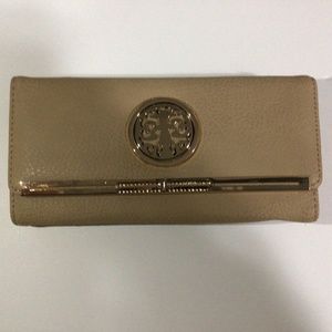 Beige Trendy Fashionable Wallet - NWOT